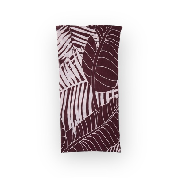 new Liebeskind Berlin 𑁍 Woven Jungle Leaf Print Scarf 𑁍 Wine 𑁍 Made in India - Picture 6 of 14